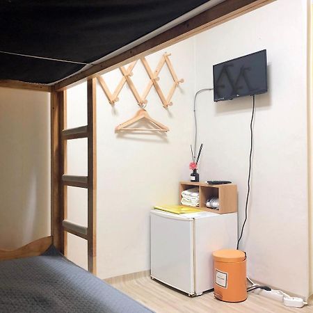 24 Guesthouse Jongno Tower Сеул Екстериор снимка