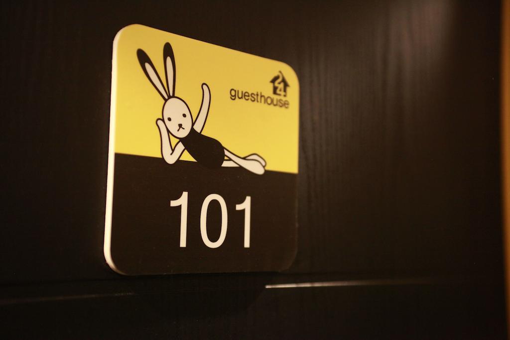 24 Guesthouse Jongno Tower Сеул Екстериор снимка