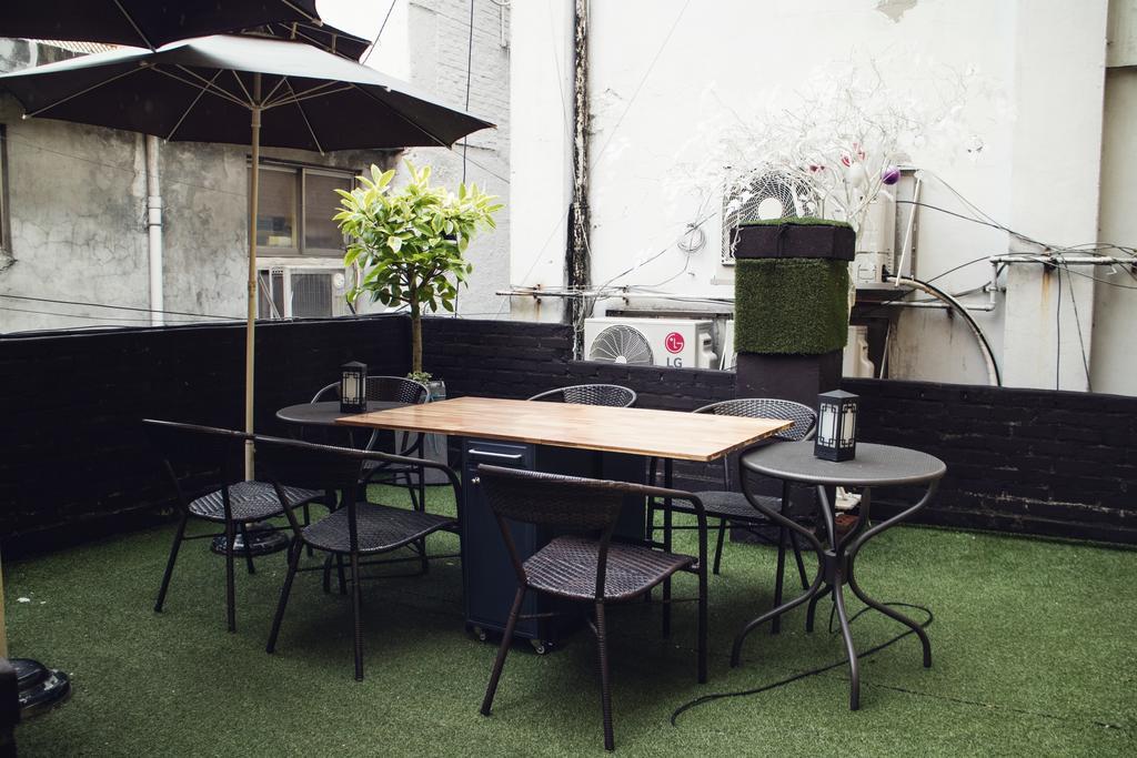 24 Guesthouse Jongno Tower Сеул Екстериор снимка