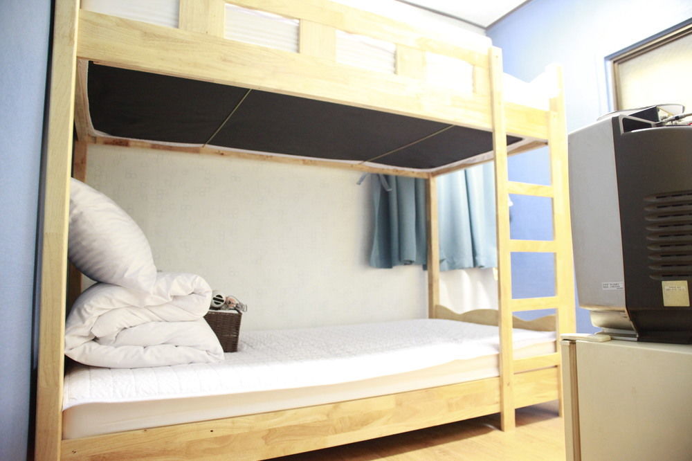 24 Guesthouse Jongno Tower Сеул Екстериор снимка