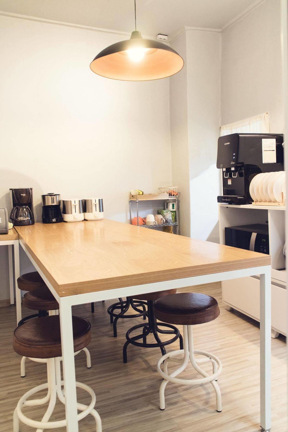 24 Guesthouse Jongno Tower Сеул Екстериор снимка