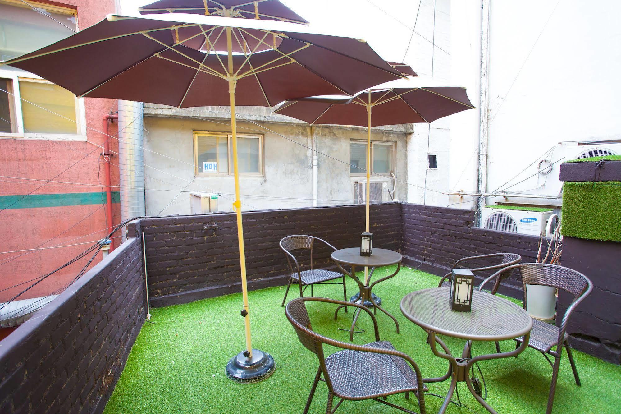 24 Guesthouse Jongno Tower Сеул Екстериор снимка