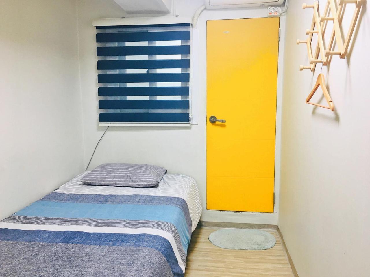 24 Guesthouse Jongno Tower Сеул Екстериор снимка