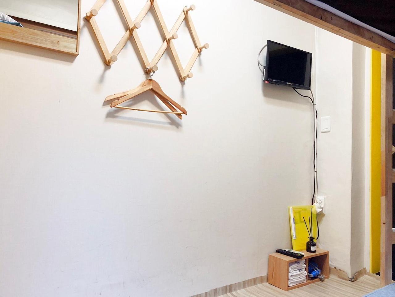 24 Guesthouse Jongno Tower Сеул Екстериор снимка